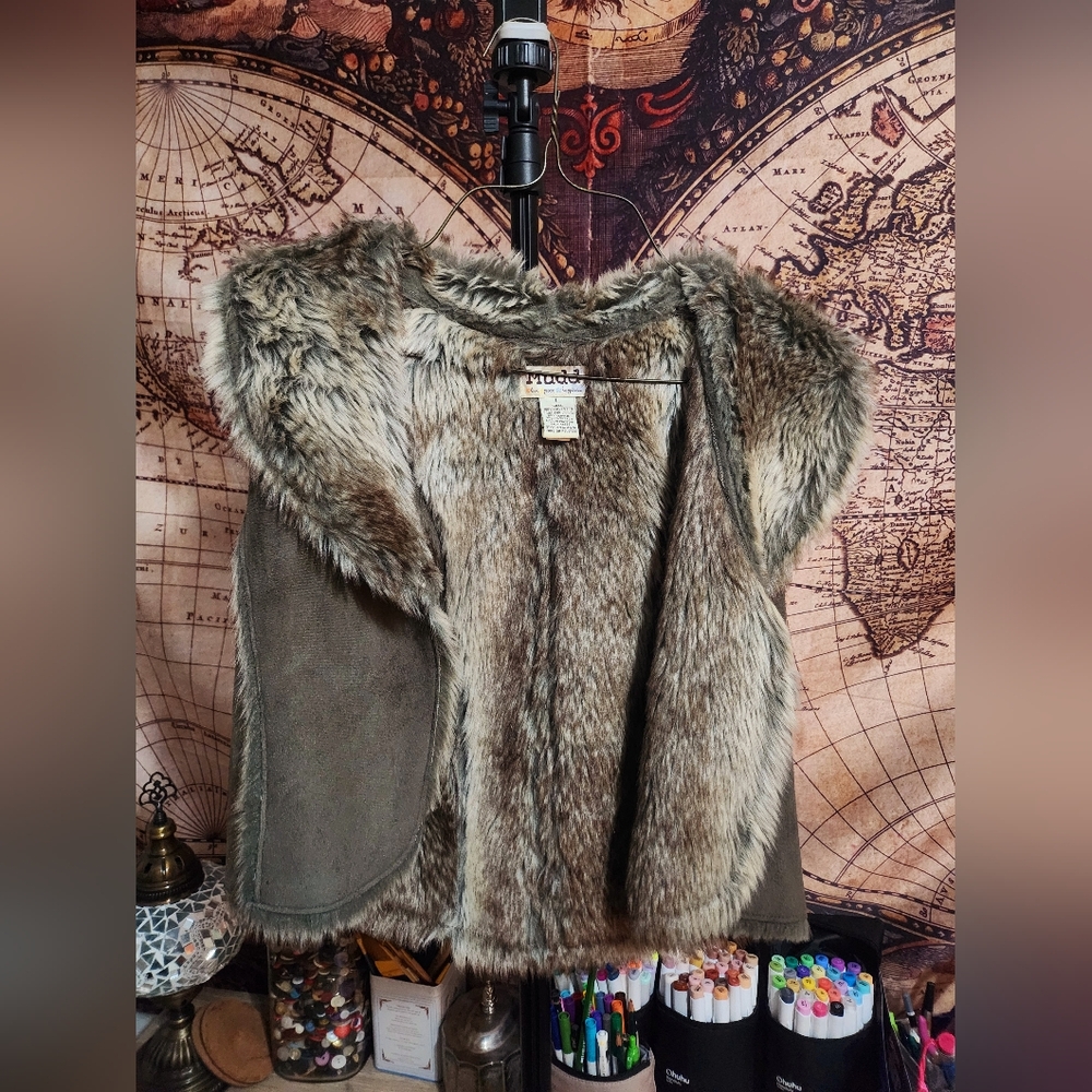 Green furry Mudd vest